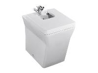 Bidet au sol caréné équipé d'un abattant