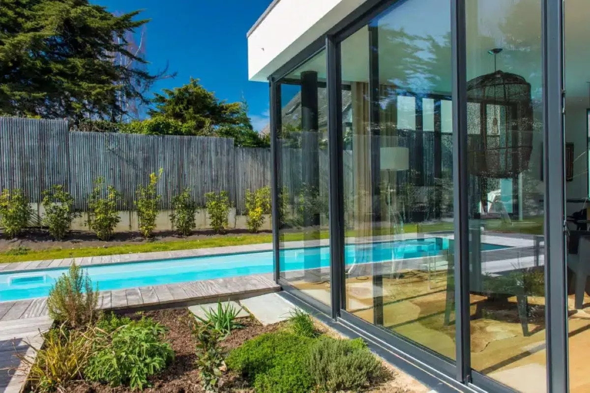 Isolation des parois vitrées d'une maison